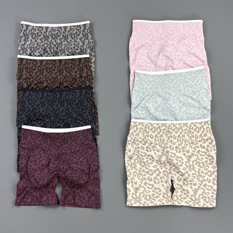 Pilate Yoga Workout - Celana Pendek Gym HISTELLO Motif Leopard