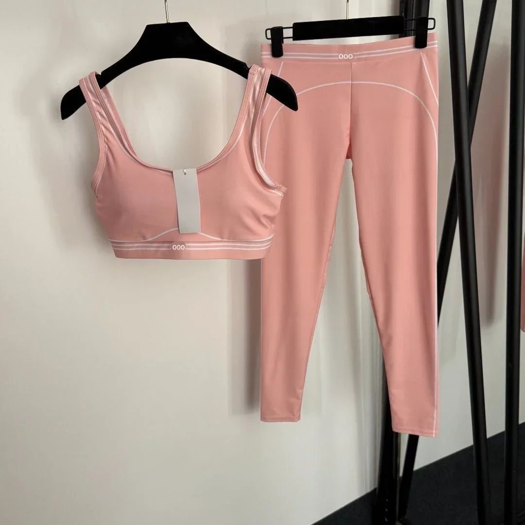 Pilate Yoga Workout - Tank Top dan Celana Dua Potong
